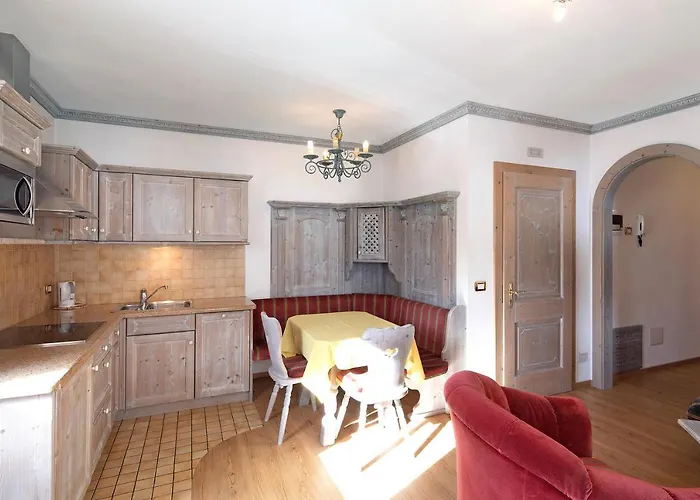 Casa Li Roina N 46 Λιβίνιο